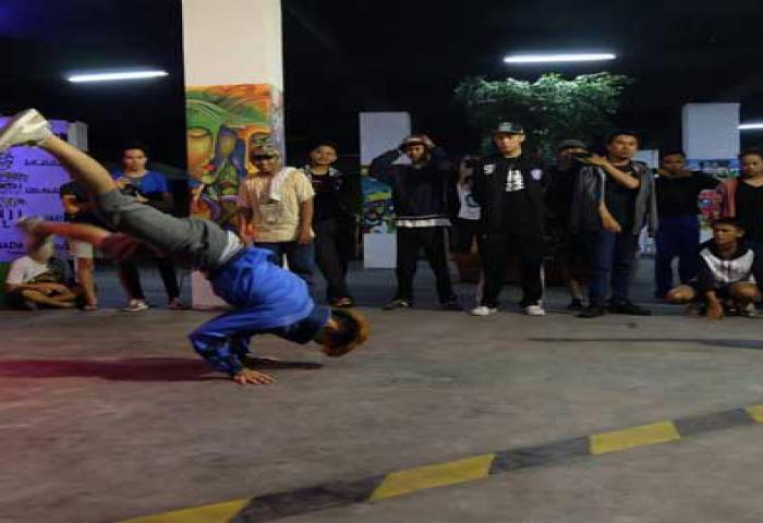 Pertarungan Komunitas Dancer Jember